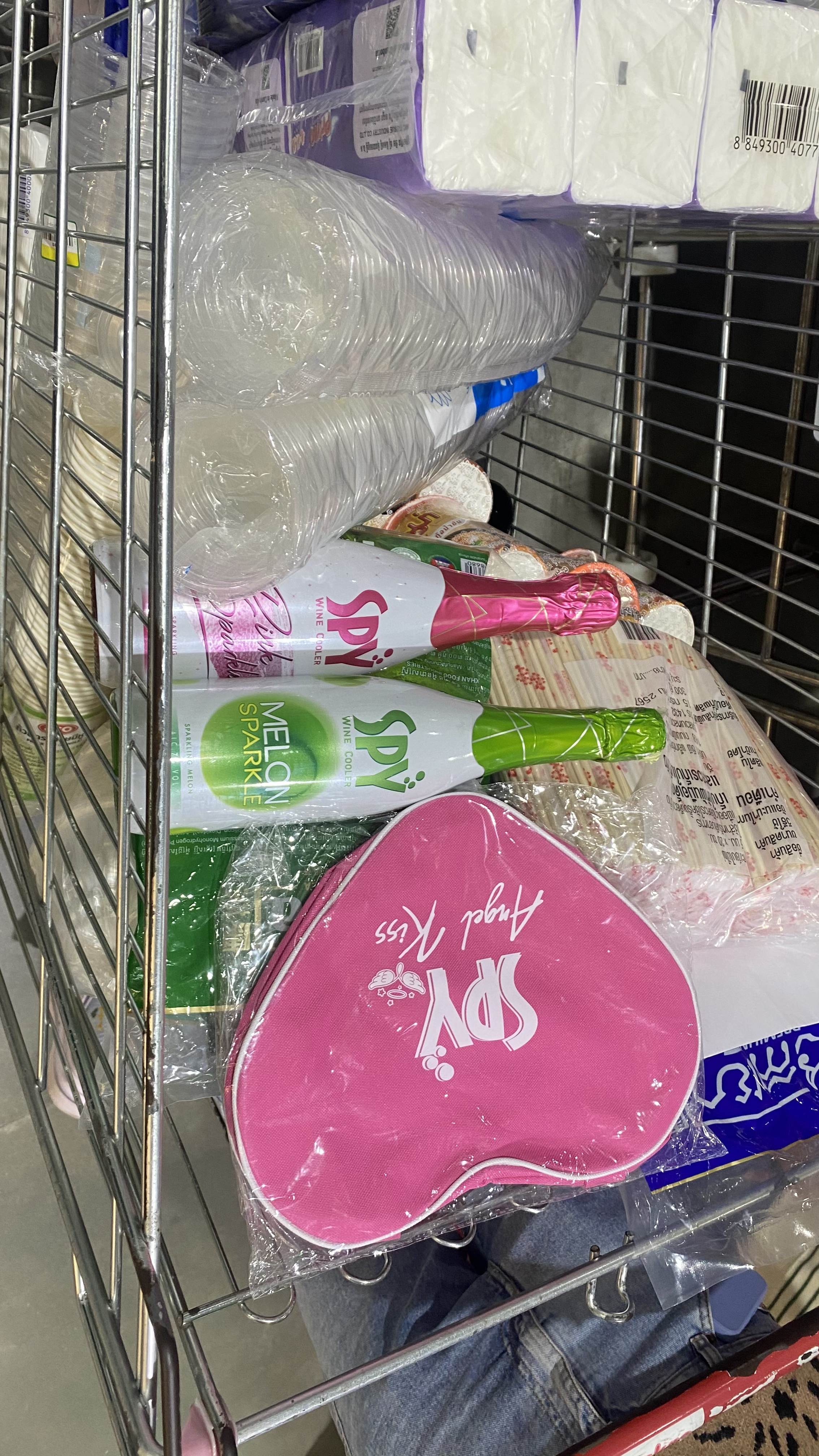 Sparkling Fruit Wine Testing Success at Makro Market Day 3 Highlights - Image 4